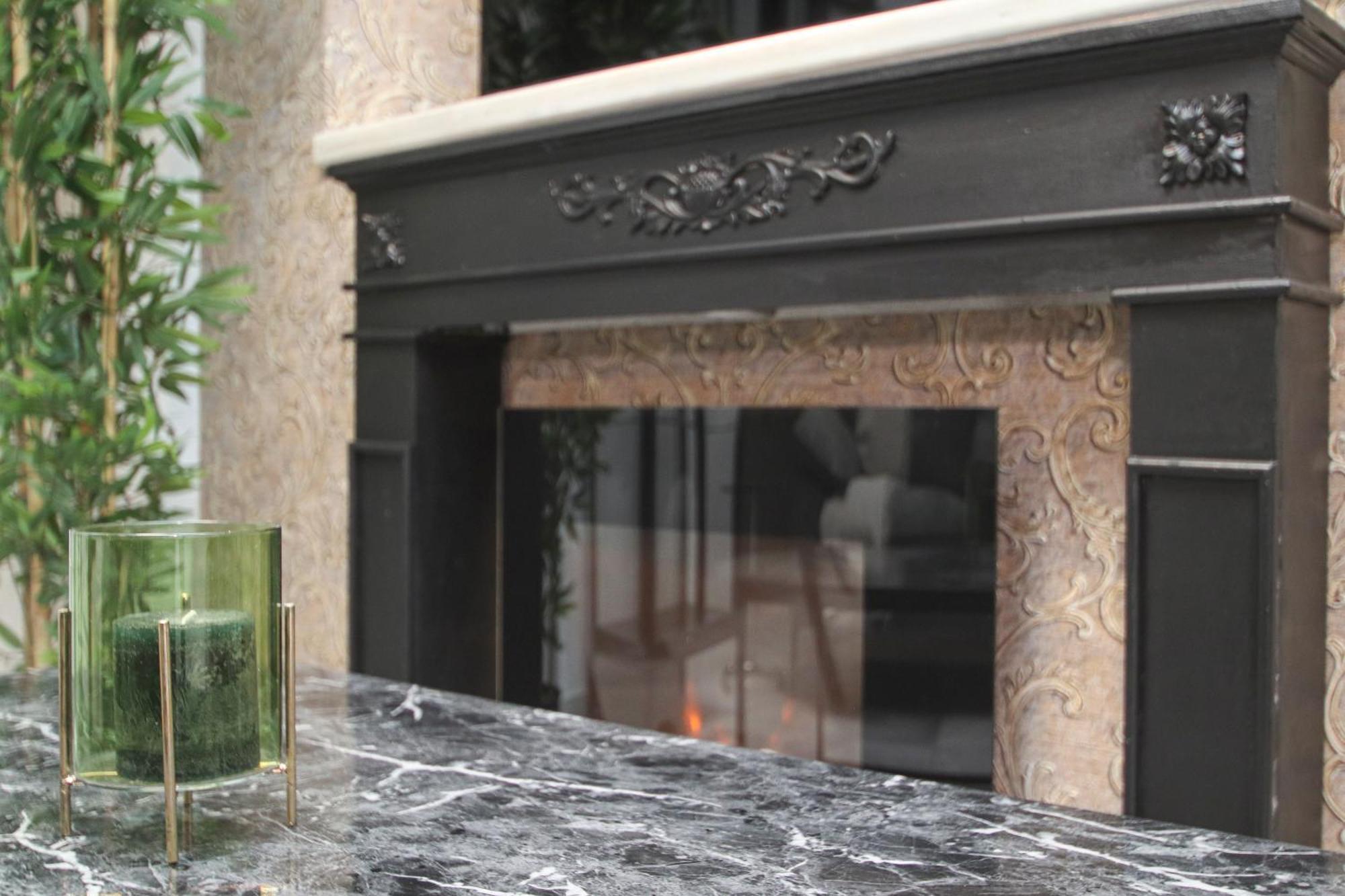 New! Luxurious & Chic Duplex Next To The Cathedral Apartamento