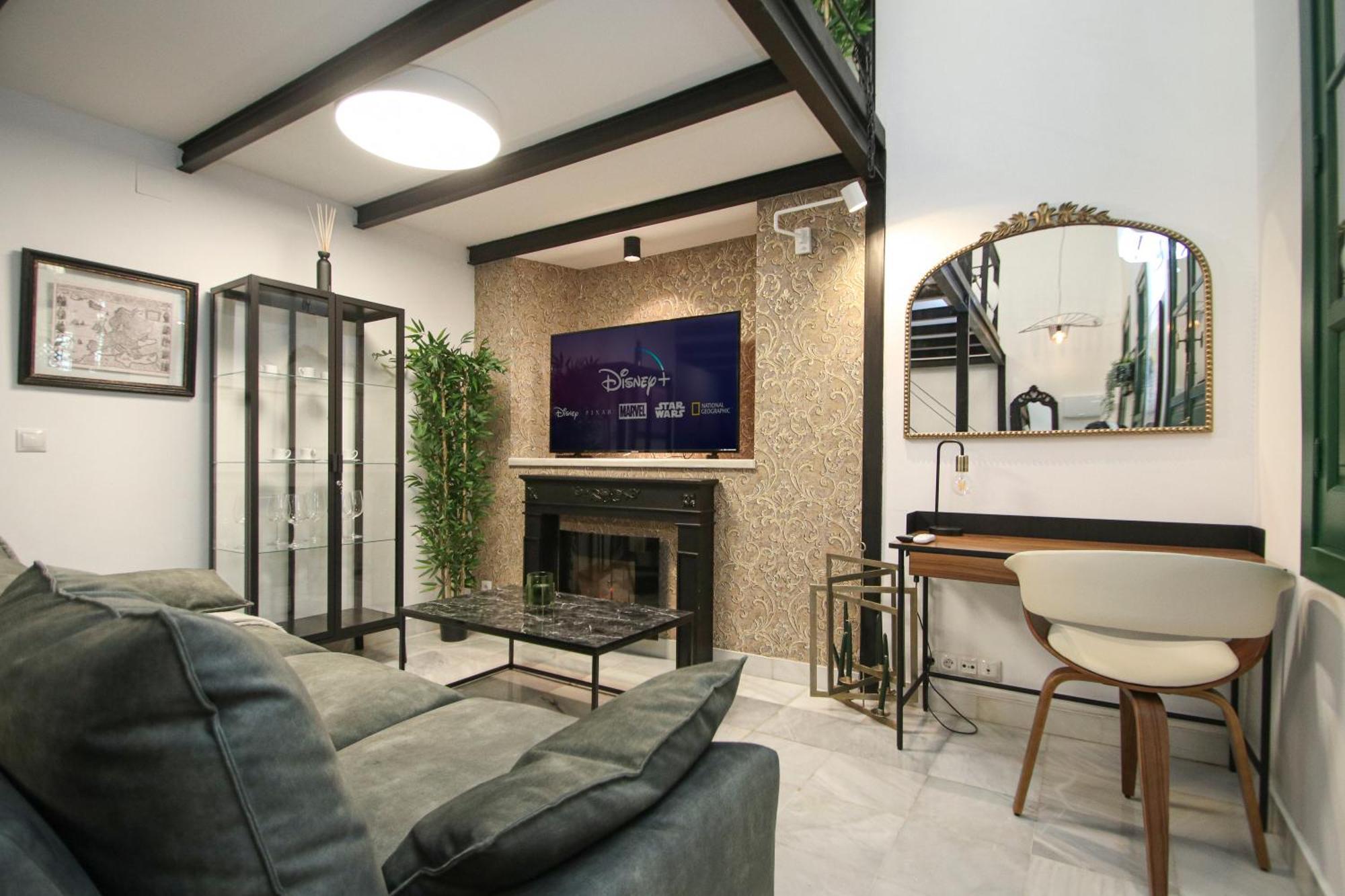 New! Luxurious & Chic Duplex Next To The Cathedral Appartement